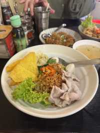 หมี่เชก ภูเก็ต Old Town” – เส้นเด็ด เผ็ดถึงใจ
