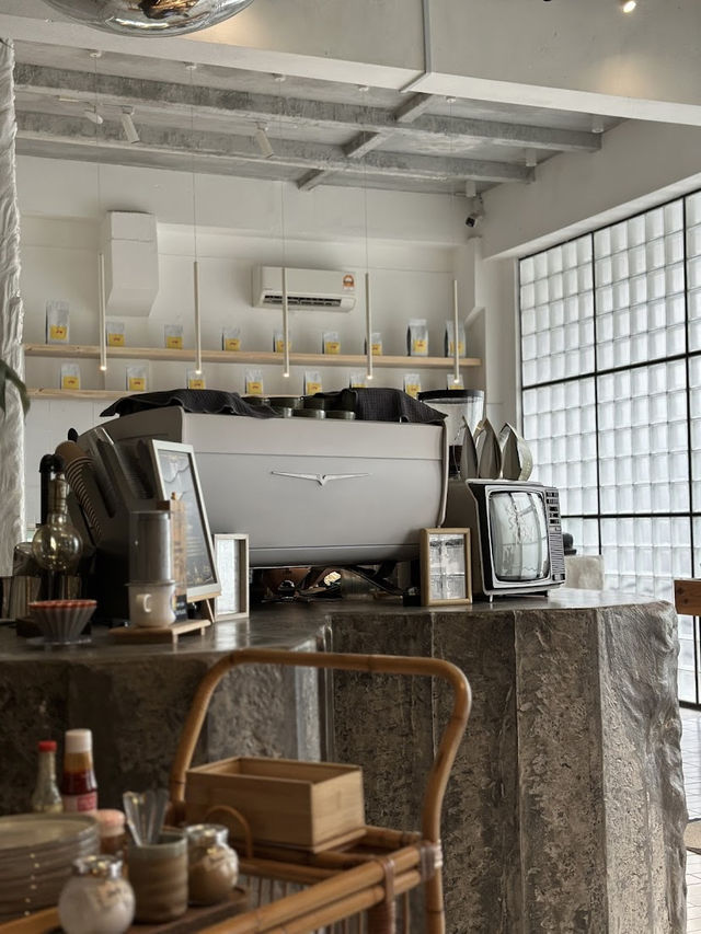 Woo! A Stylish Cafe Retreat in Kota Kinabalu