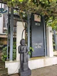 “Riverside Heritage Boutique: Culture, Comfort & Charm”