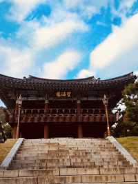 Jinnamgwan Hall, Yeosu: A Monument to Naval History and Architectural Grandeur