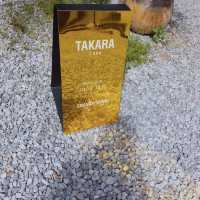 TAKARA Cafe & Wong Bar (หรือ Café TAKARA WONG)