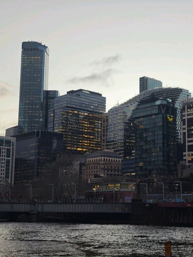 Strolling along Southbank Melbourne 