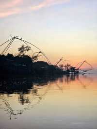 ล่องเรือทะเลน้อย