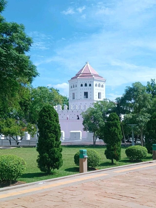🏛️ : Phra Sumen Fort ป้อมพระสุเมรุ ถนนพระอาทิตย์