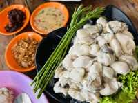 ร้านอาหารหมึกเมาคลื่น หาดกระทิงลาย