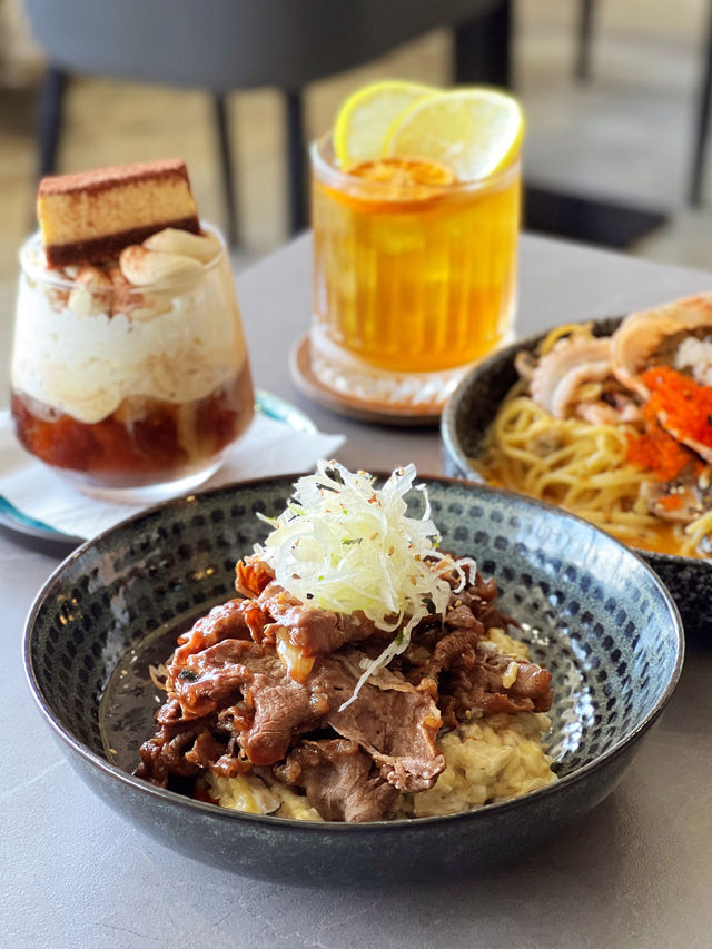 銅鑼灣維港海景樓上咖啡店