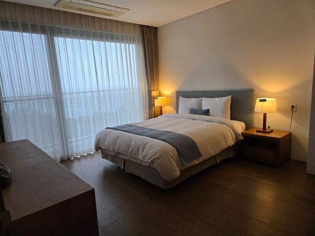 경포호와 경포해변이 다 보이는 강릉 리조트, 라카이 샌드파인 🏨