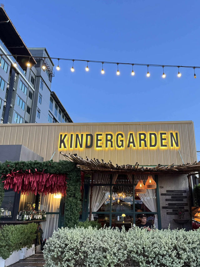ร้านดินเนอร์โรแมนติกKindergarden 🏡