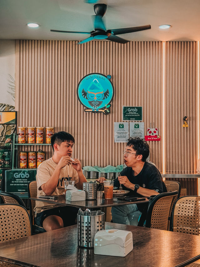Spicy Satisfaction in the Afternoon – Nasi Lemak Burung Hantu @ SS15