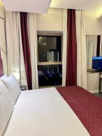 두바이 최고 위치 호텔, movenpick downtown hotel