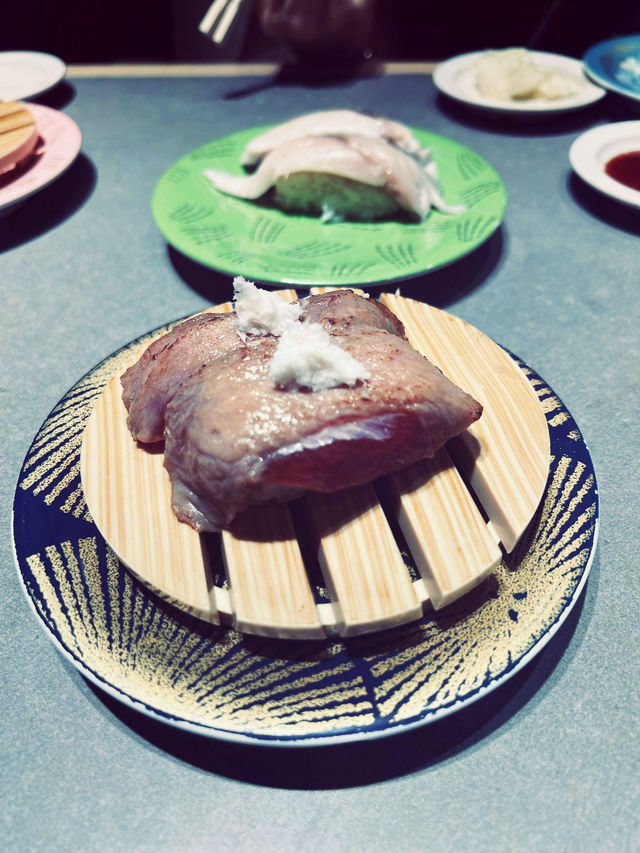 Conveyor Belt Sushi in Susukino 🇯🇵