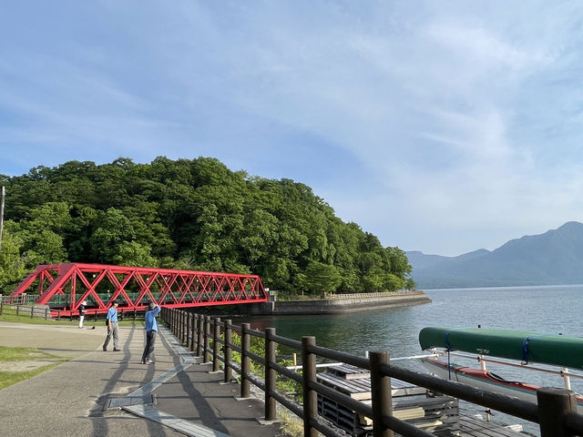 支笏洞爺國立公園參觀_靜謐湖泊