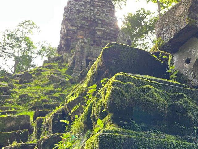 Prasat Preah Palilay is a hidden gem within Angkor