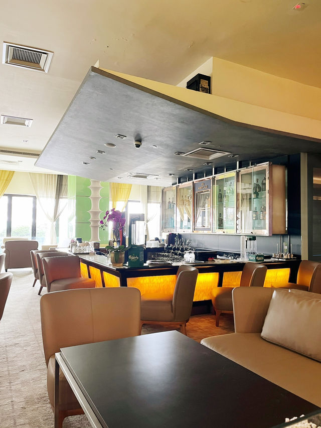 Sip in Style at Genting Grand’s Luxe Lobby Lounge