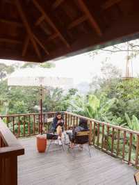 Cafe With the cool atmosphere of Bandung