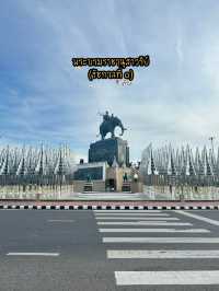1️⃣ พระบรมราชานุสาวรีย์รัชกาลที่ ๑