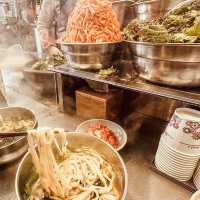 Solo Feasting at Gwangjang Market: Seoul’s Ultimate Street Food Adventure!** 🍜🎪