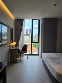 Charoennakorn’s Chic Secret Stay