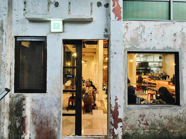 Loaf Adam in Johor Bahru 