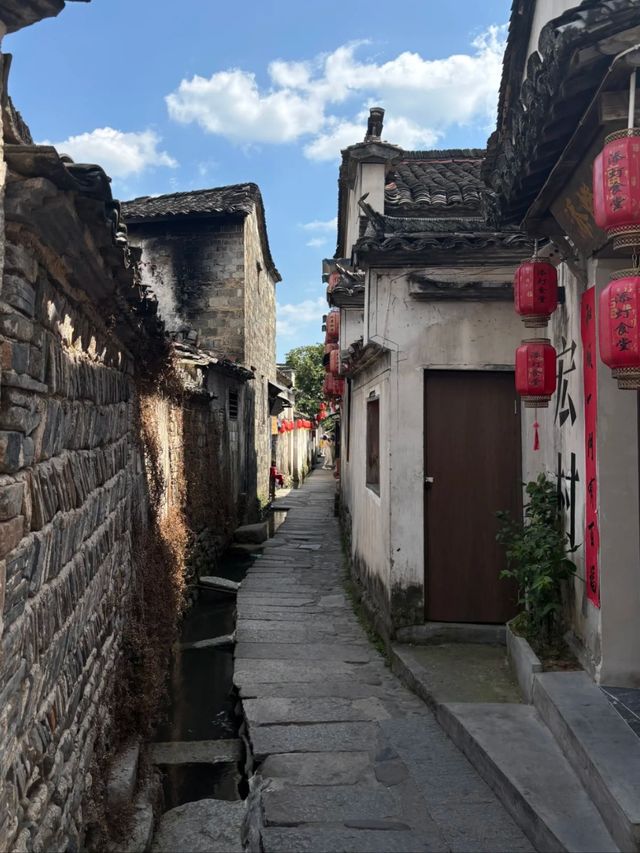 Ancient Echoes, Modern Wonder: The Enchanted Village of Hongcun