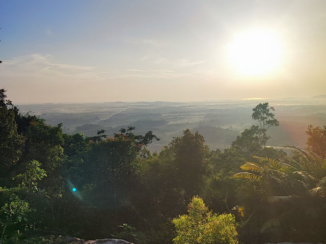 Hiking Bukit Besar, Setiu: Came for the View, Stayed for the Regret 
