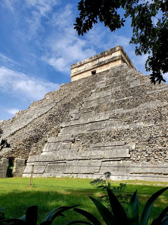 Ancient Echoes and Sun soaked Stones at Chichén Itzá