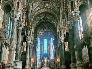 Đây không phải là cung điện sao? 🕍Nhà thờ Đức Bà ở Fourvière, Lyon