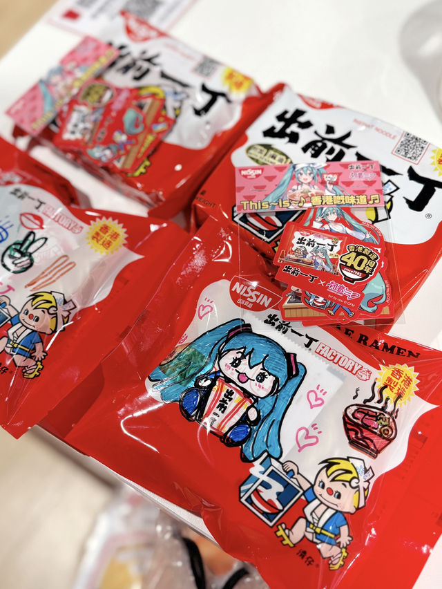 🤩放假好去處「合味道紀念館香港」🥢🍜「出前一丁 x 初音未來」🩵