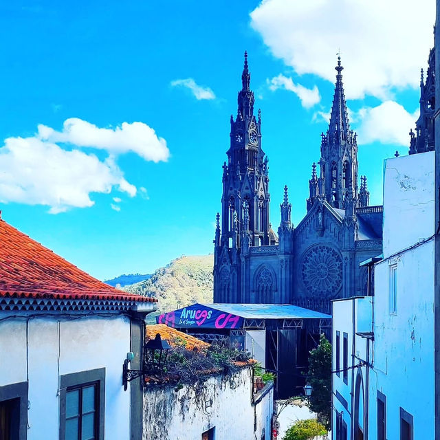 Explore the Historic Beauty of Arucas Explore the Historic Beauty of Arucas