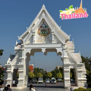 Wat Tako, located in Phachi District, Phra Nakhon Si Ayutthaya Province, is a renowned temple known nationwide and popular for its pilgrimage to pay homage to the renowned and compassionate monk Luang Por Ruay Pasatthiko. 🙏✨

⛩️ Temple Atmosphere
• The temple grounds are spacious, peaceful, and shady, filled with devotees.
• The Great Pagoda of the Eastern Masters houses the image and remains of Luang Por Ruay for worship.
• Inside the temple is a large, majestic statue of Luang Por Ruay, a center of Buddhist worship.
• Surrounding the temple are food stalls and shops selling sacred objects, amulets, and souvenirs from Ayutthaya.

🌟 Popular places to pray for blessings:
• For financial, business, and good fortune
• Career advancement
• Happiness and prosperity for the family
#travelnearbangkok #spiritualtravel #WatTako #LuangPorRuay