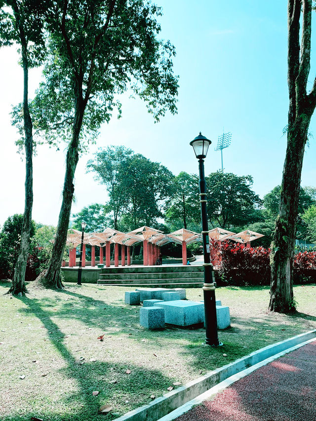Taman Tasik Permaisuri: Lush Escape for Relaxation and Fitness