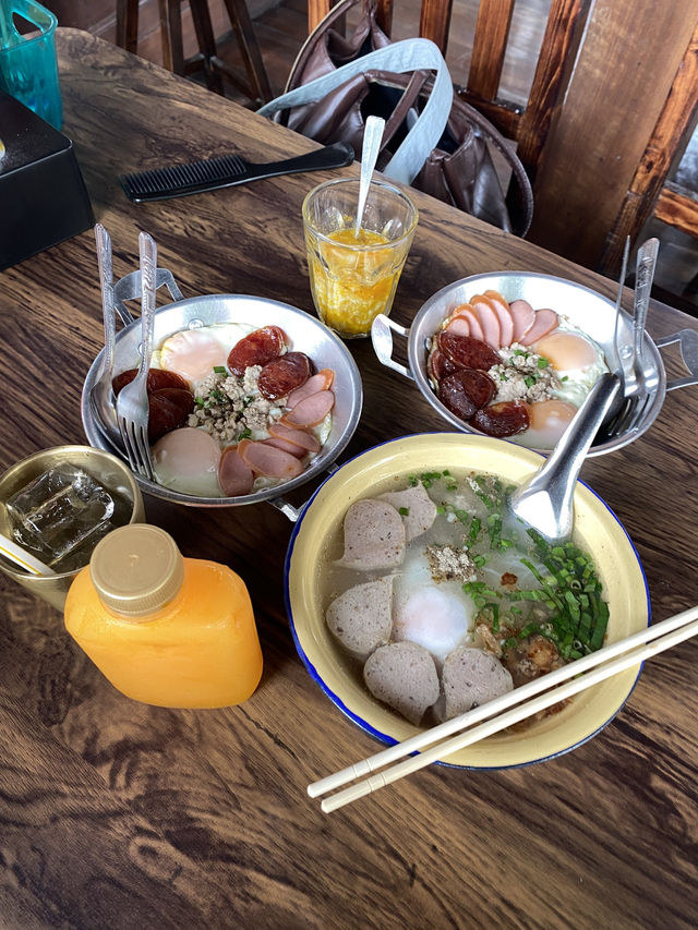 อาหารเช้าที่เชียงราย