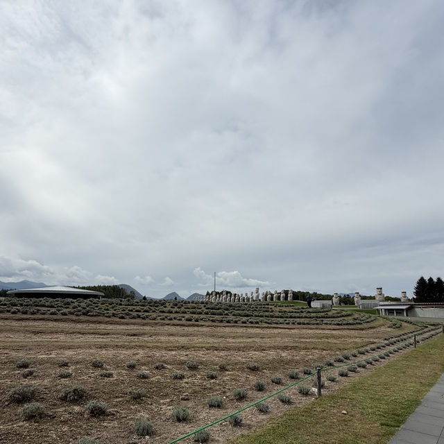 Hill of the Buddha & Moai Hill