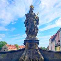 Saint Empress Kunigunde statue