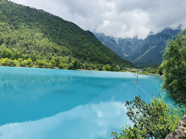 《藍月谷｜一場在人間仙境裡放慢呼吸的旅行》