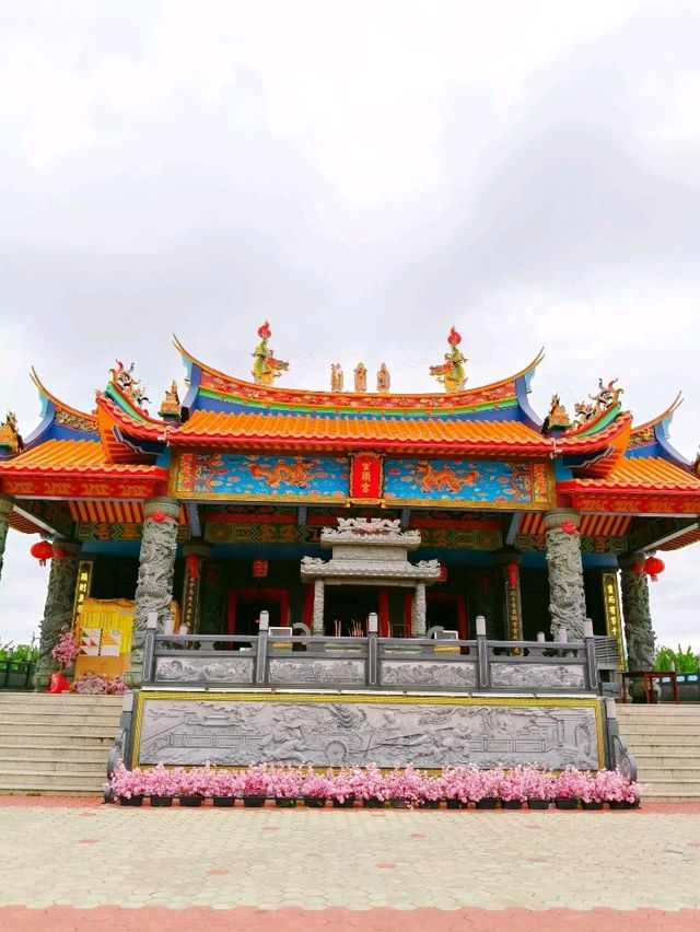 Discover Tangkak Temple Statue Storytime⛅
