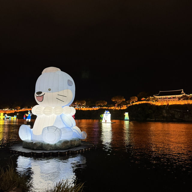 강물 따라 흐르는 꿈결 같은 동화 속으로 ✨'