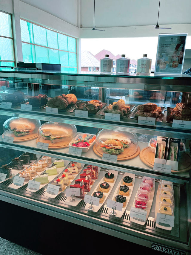 Golden Palm Tree Resort Sepang – A Perfect Getaway by the Sea