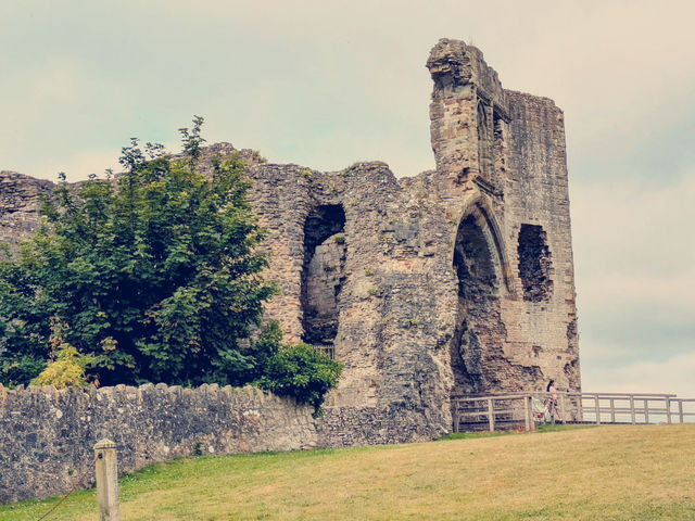 Echoes of Courage: A Solo Journey to Castell Dinbych (Denbigh Castle)