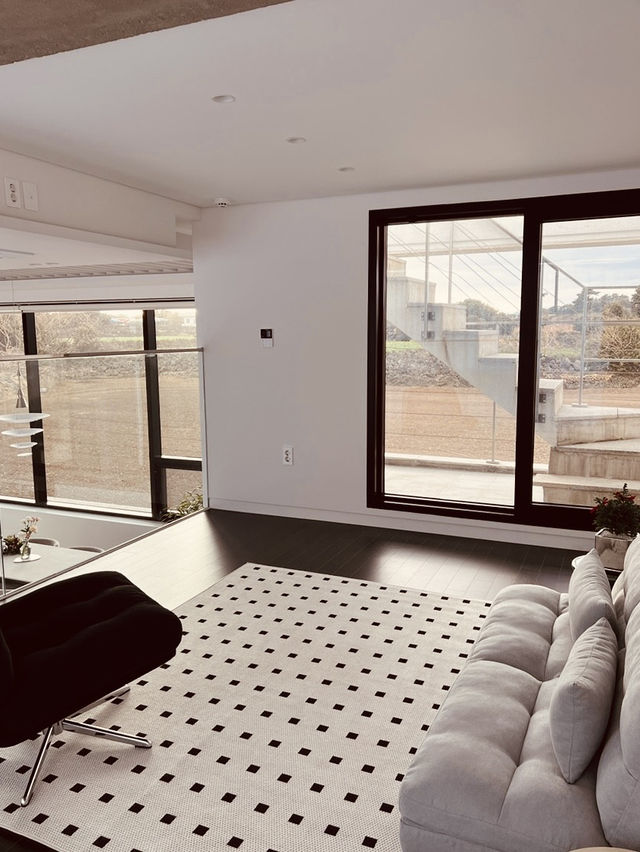 Panoramic, Frame-Worthy Vistas