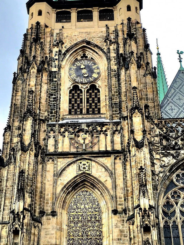 성 비투스 대성당 (St. Vitus Cathedral) 성 비투스 대성당 (St. Vitus Cathedral)