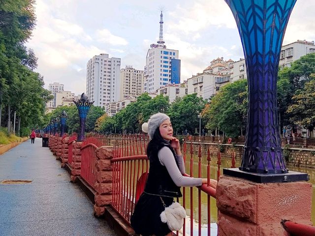 Panlong Riverside (盘龙江) Panlong Riverside (盘龙江)