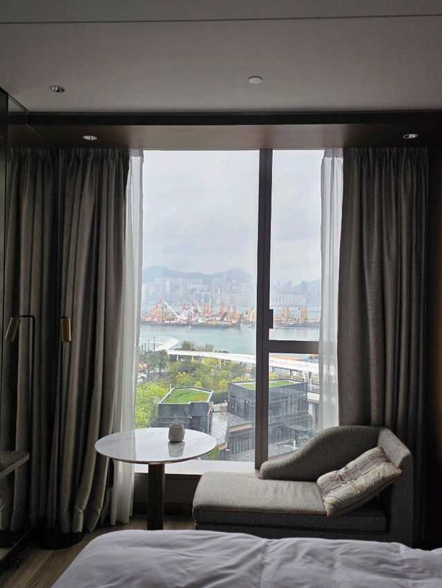 Один из самых доступных 5* отелей Гонконга