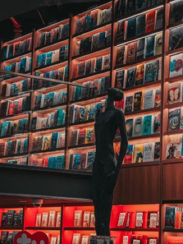 북엑세스 선웨이 도서관에서의 조용한 독서 휴식