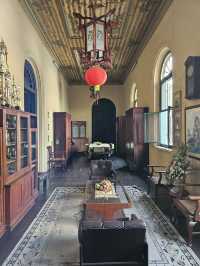 A Glimpse into the Gilded Past: Tjong A Fie Mansion 🏯✨