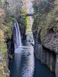 The Foliage Gamble: Chasing Autumn in Kyushu 🍁