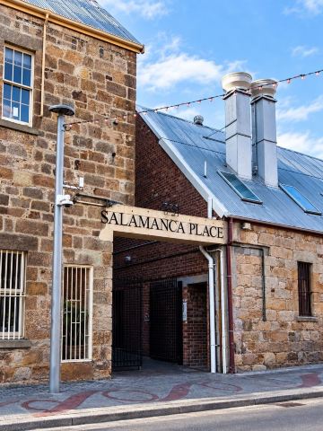 Salamanca Place 🏛️✨ The Charm of Hobart's Historic Sandstone Buildings 🇦🇺

Take a stroll back in time to Salamanca Place, a famous historic district in Hobart, Tasmania, Australia. It's nổi bật with its rows of golden sandstone buildings, reflecting colonial architecture that remains beautiful and unique to this day. 🧡🏛️

These historic buildings were once warehouses and centers of maritime trade. Today, they've been transformed into galleries, restaurants, cafes, and cozy shops, perfect for admiring the architecture, taking photos at beautiful street corners, and enjoying a relaxing coffee. ☕📸

If you visit on a Saturday, you can also explore Salamanca Market, a popular market offering a wide variety of local handicrafts, souvenirs, and food, adding vibrancy to this old neighborhood.

If you're visiting Tasmania and appreciate old towns that blend history, art, and modern life, Salamanca Place is a must-visit for a memorable experience. 💛

#SalamancaPlace #SalamangaPlace #Hobart #Tasmania #AustraliaTravel #SandstoneBuildings #AncientArchitecture #SalamancaMarket #ExploreOldCity #TravelAustralia #travel #tripcom #trip