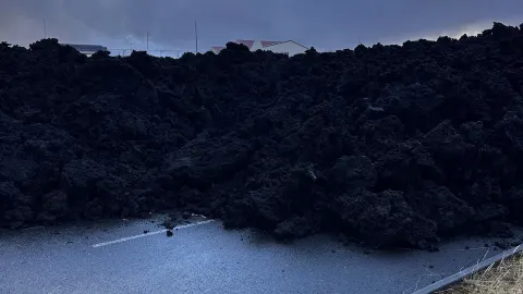 🌋 Grindavík & Reykjadalur 🇮🇸 — Lava, Hot Springs & the Icelandic Coast — traveler post in Hveragerei