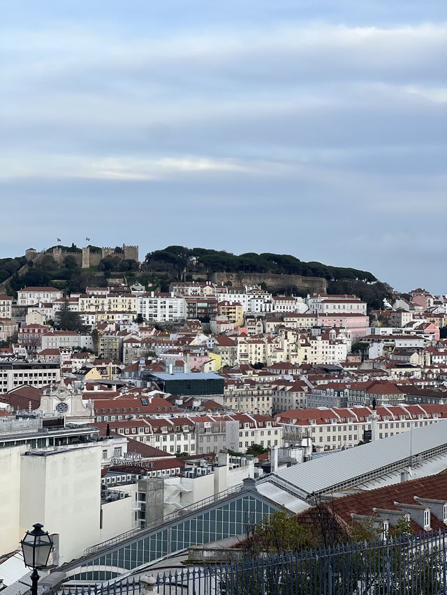 Christmas magic over Lisbon’s roofs