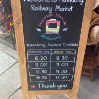 Meaklong Train Station 